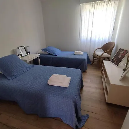 Sarcelles, Spacieux Apartment *